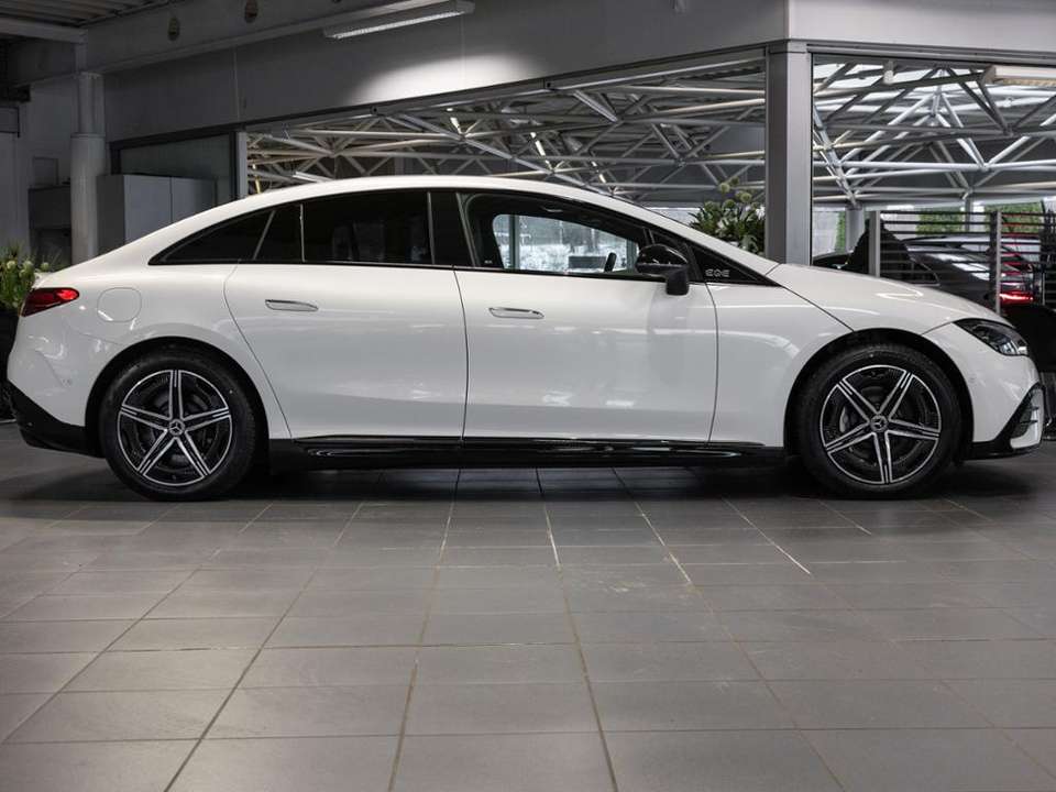 Mercedes-Benz EQE 300 - Imagem 4