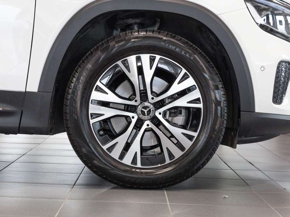 Mercedes-Benz GLB 200 - Imagem 6