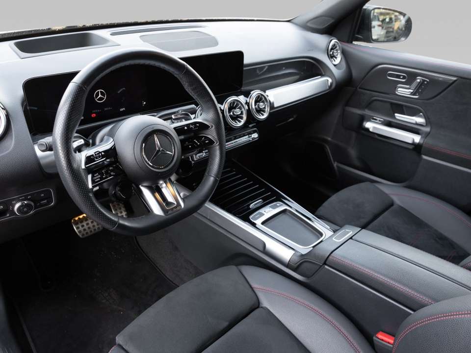 Mercedes-Benz GLB 35 AMG - Imagem 6