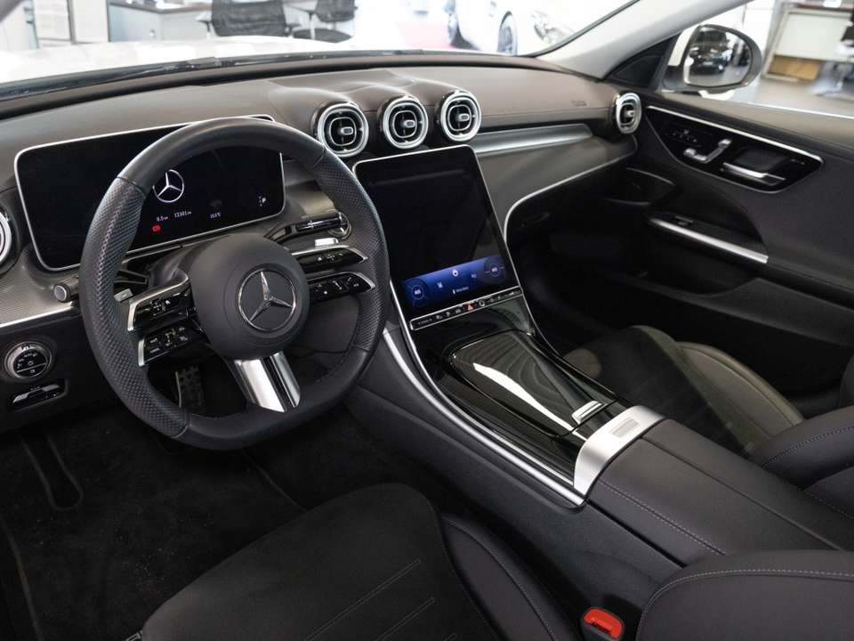 Mercedes-Benz C 300 - Imagem 7