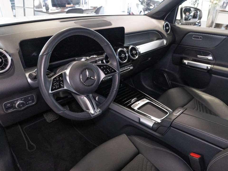 Mercedes-Benz GLB 200 - Imagem 7
