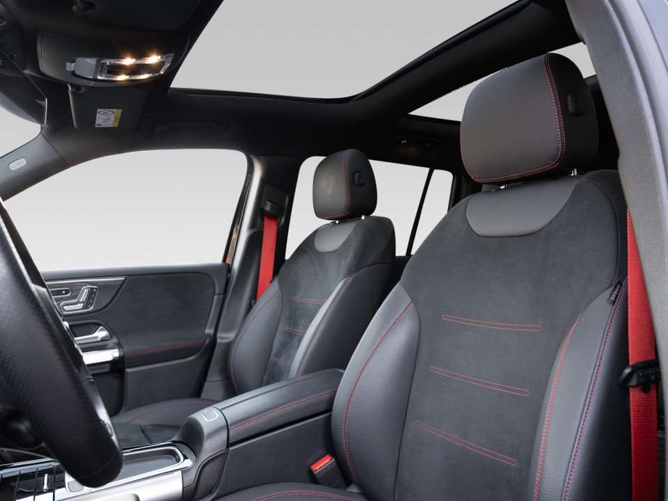 Mercedes-Benz GLB 35 AMG - Imagem 7