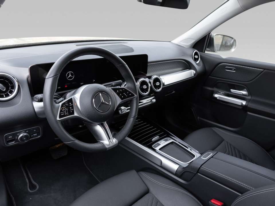 Mercedes-Benz GLB 180 - Imagem 7