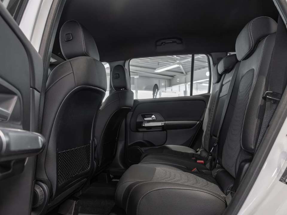 Mercedes-Benz GLB 200 - Imagem 9
