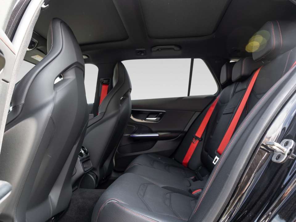 Mercedes-Benz C 43 AMG - Imagem 8