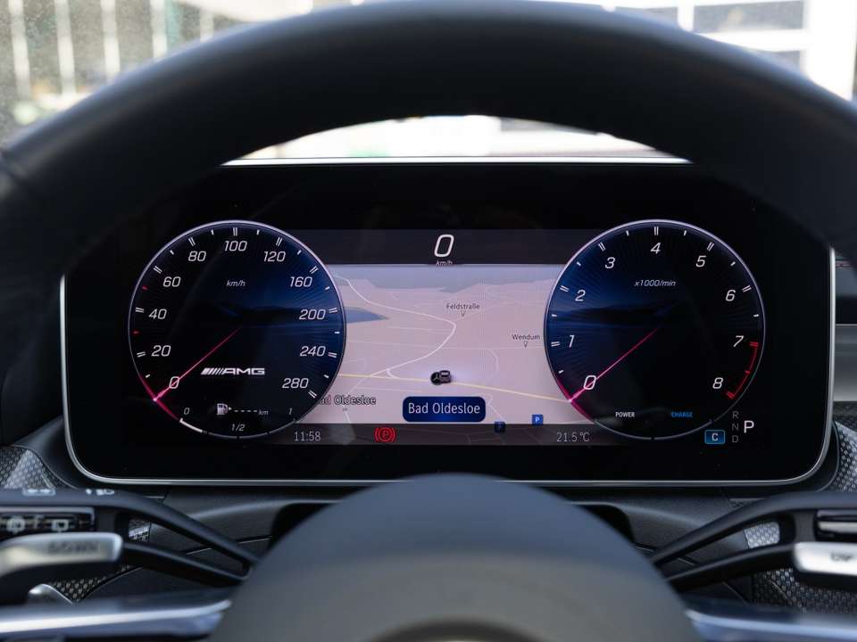 Mercedes-Benz C 43 AMG - Imagem 11