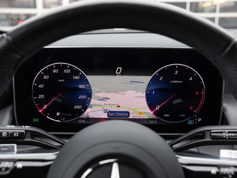 Mercedes-Benz GLC 300 - Imagem 14