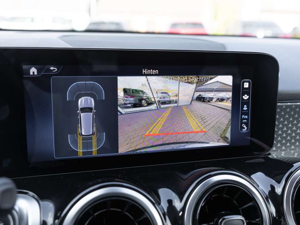 Mercedes-Benz GLB 180 - Imagem 14