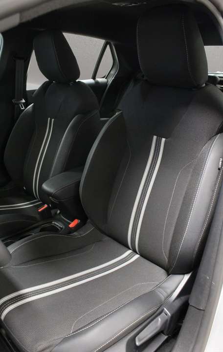Car picture 11