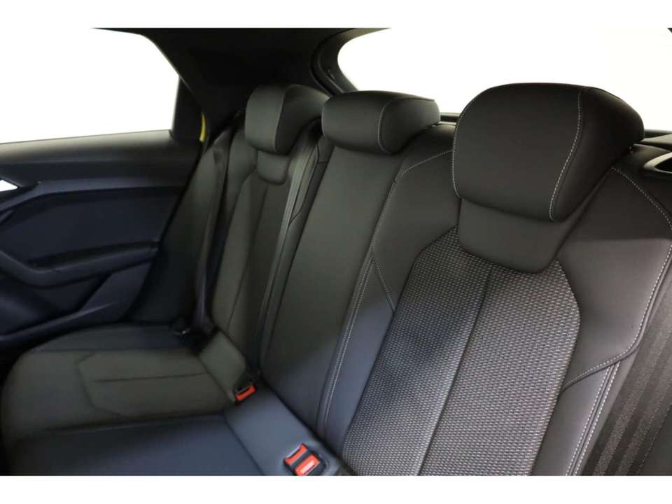 Car picture 11