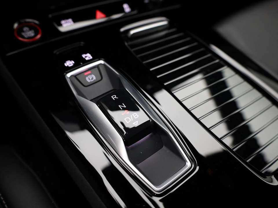 Audi SQ6 e-tron - Imagem 10