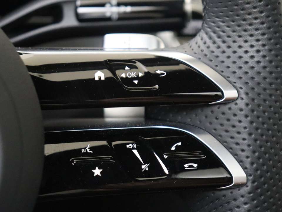Mercedes-Benz GLC 300 - Imagem 14