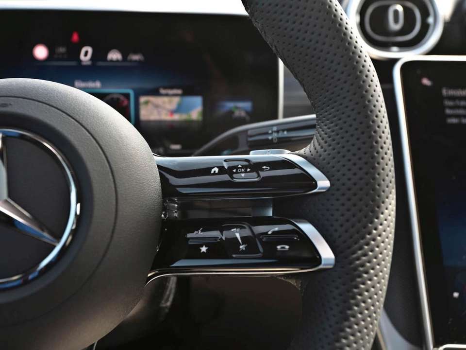 Mercedes-Benz GLC 300 - Imagem 10