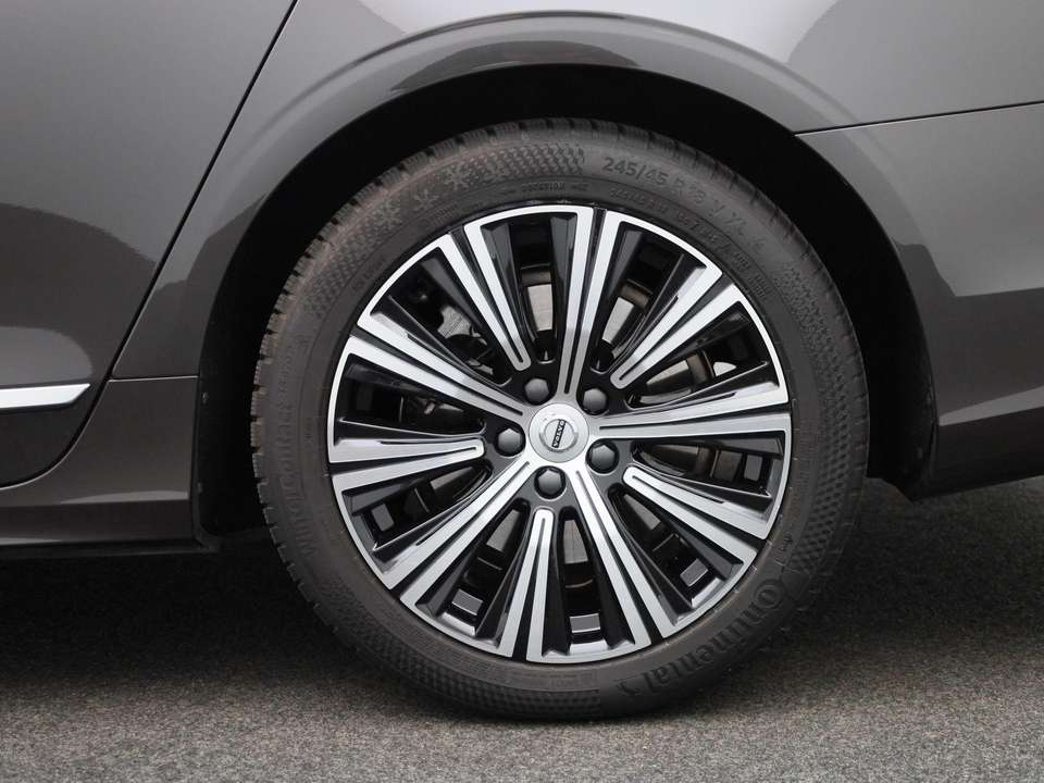 Volvo S90 - Imagem 13