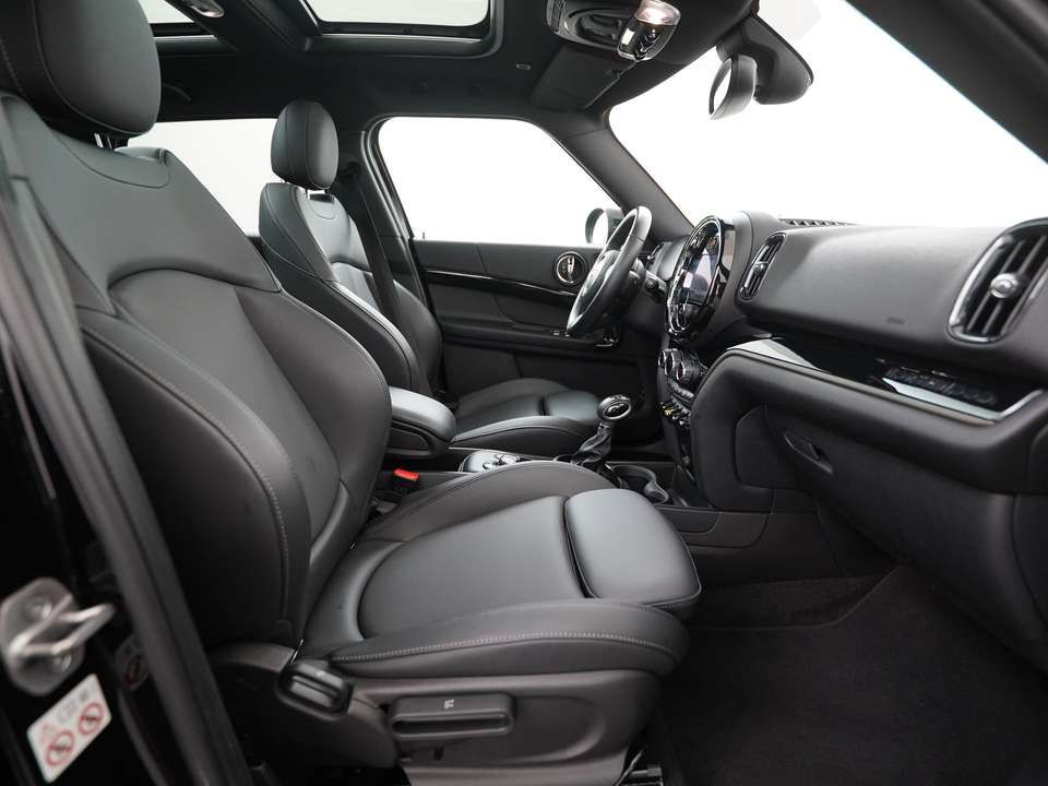 MINI Cooper SE Countryman - Imagem 3