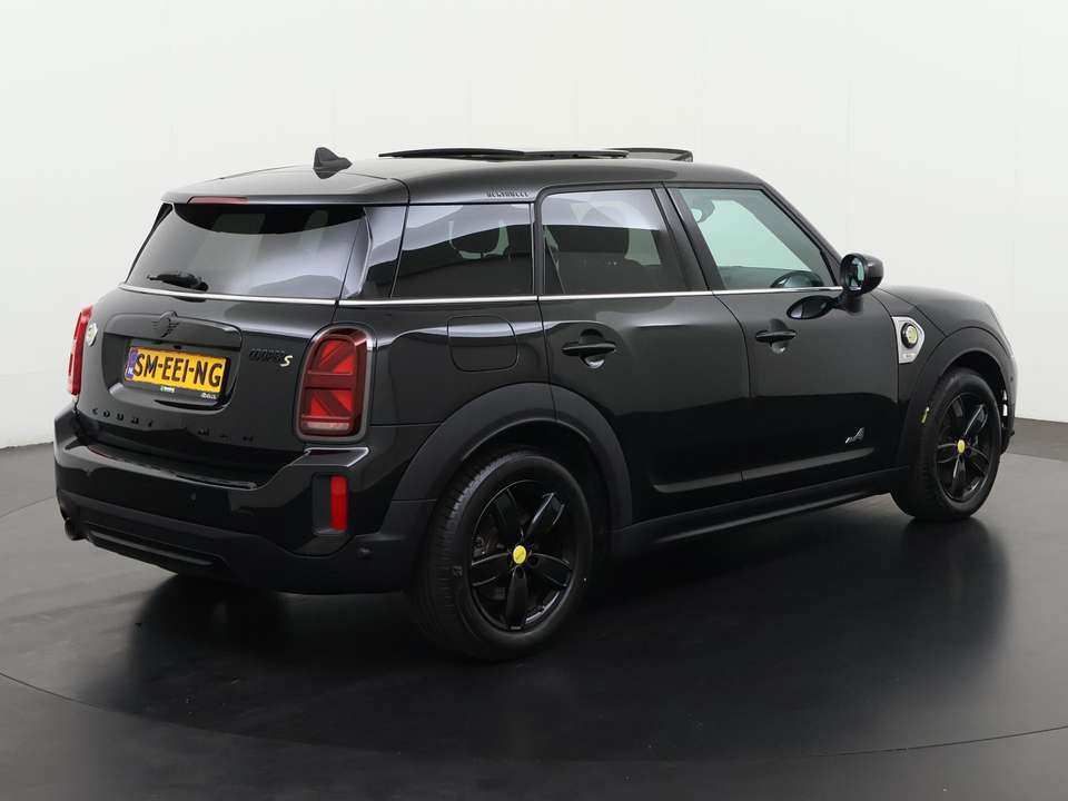 MINI Cooper SE Countryman - Imagem 4