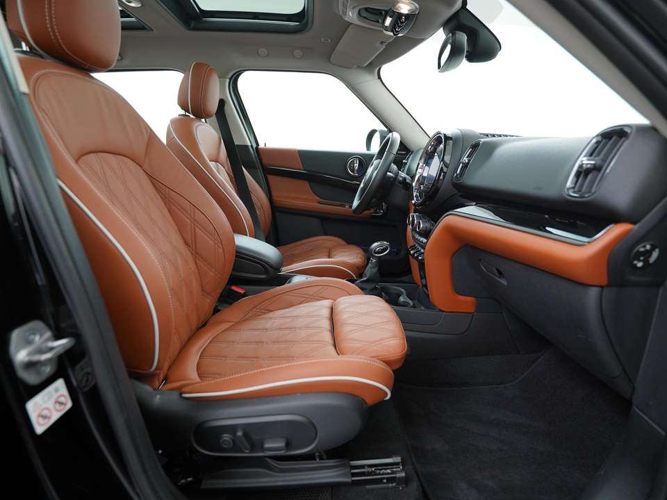 MINI Cooper SE Countryman - Imagem 3