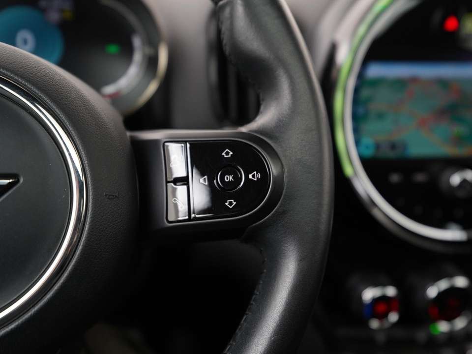 MINI Cooper SE Countryman - Imagem 10