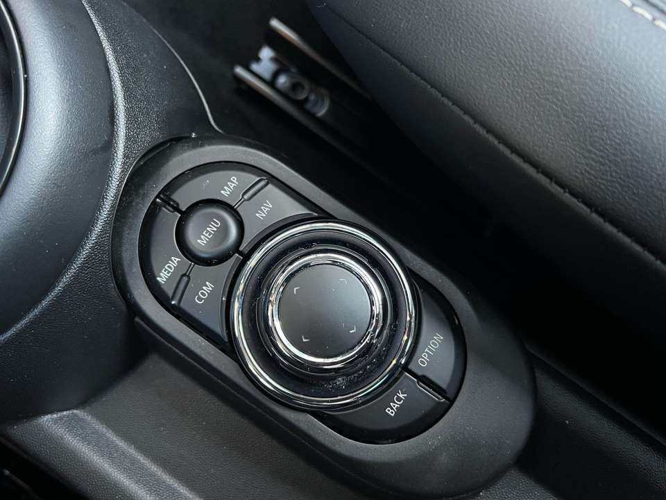 MINI One - Imagem 10
