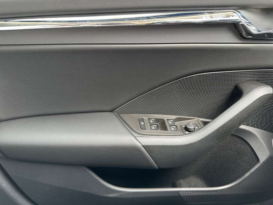 Car picture 11