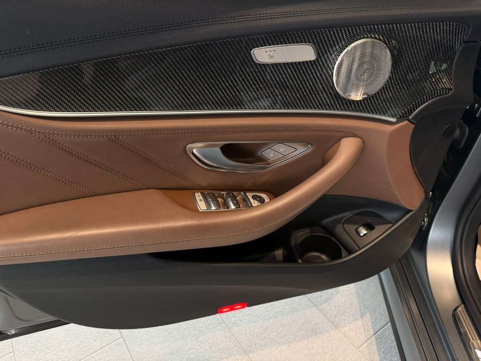 Car picture 11