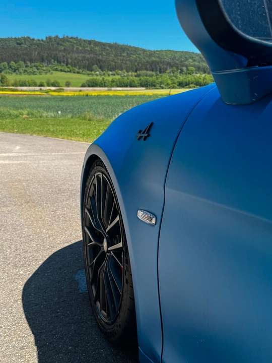Car picture 9