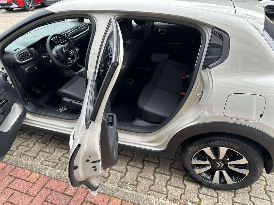 Car picture 9