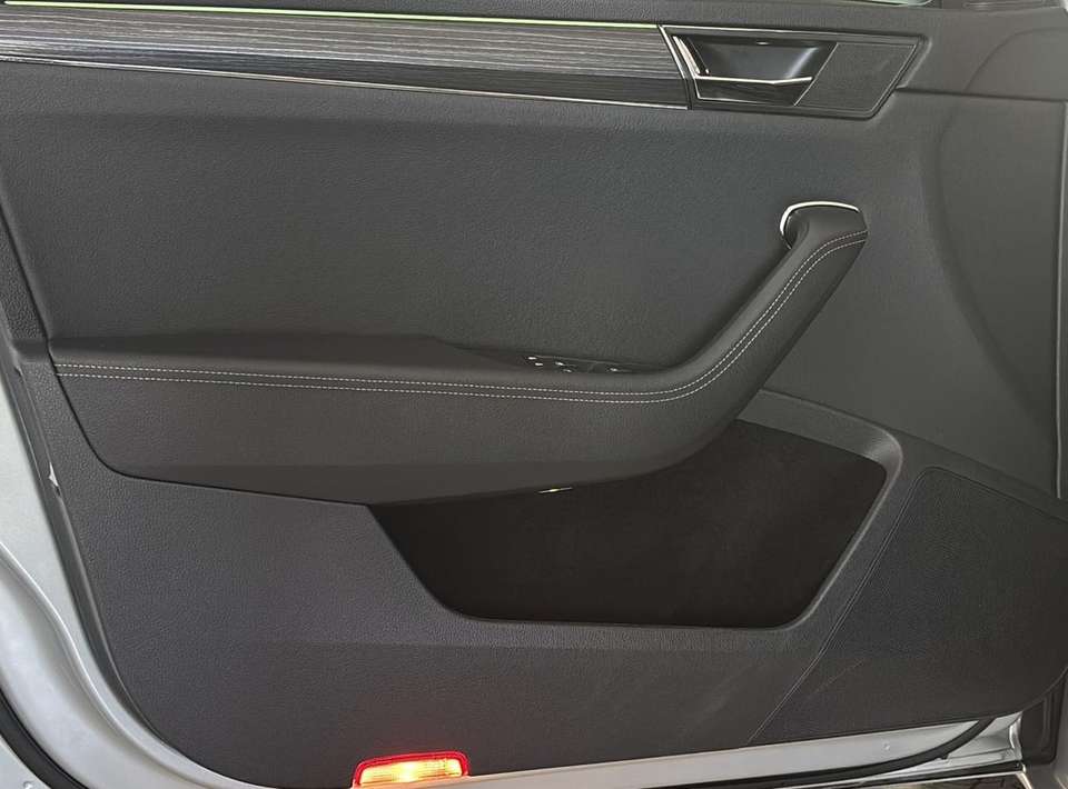 Car picture 15