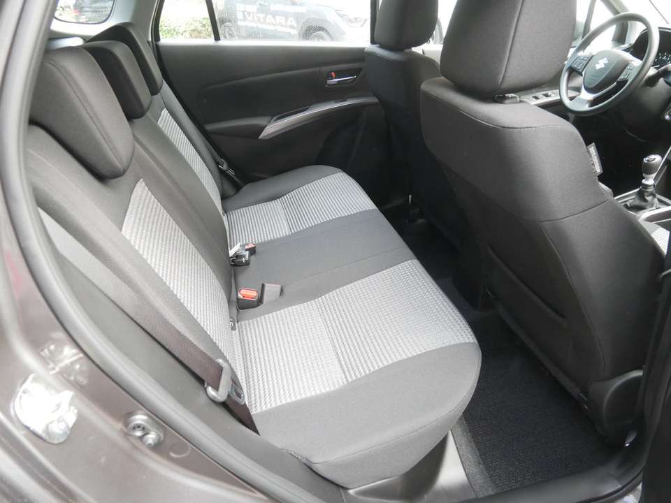 Car picture 9