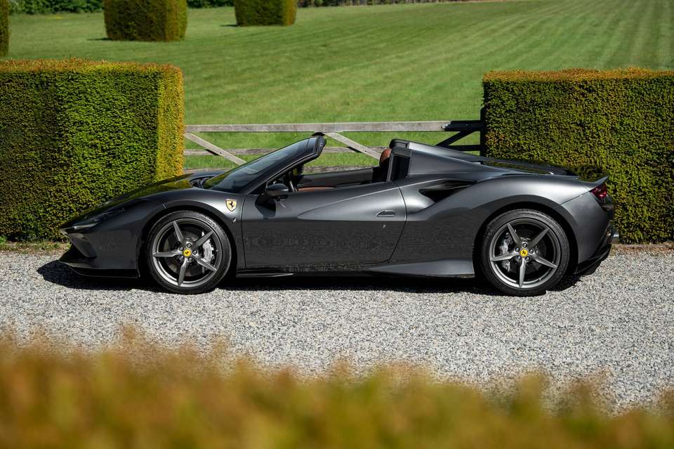 Ferrari F8 Spider - Imagem 3