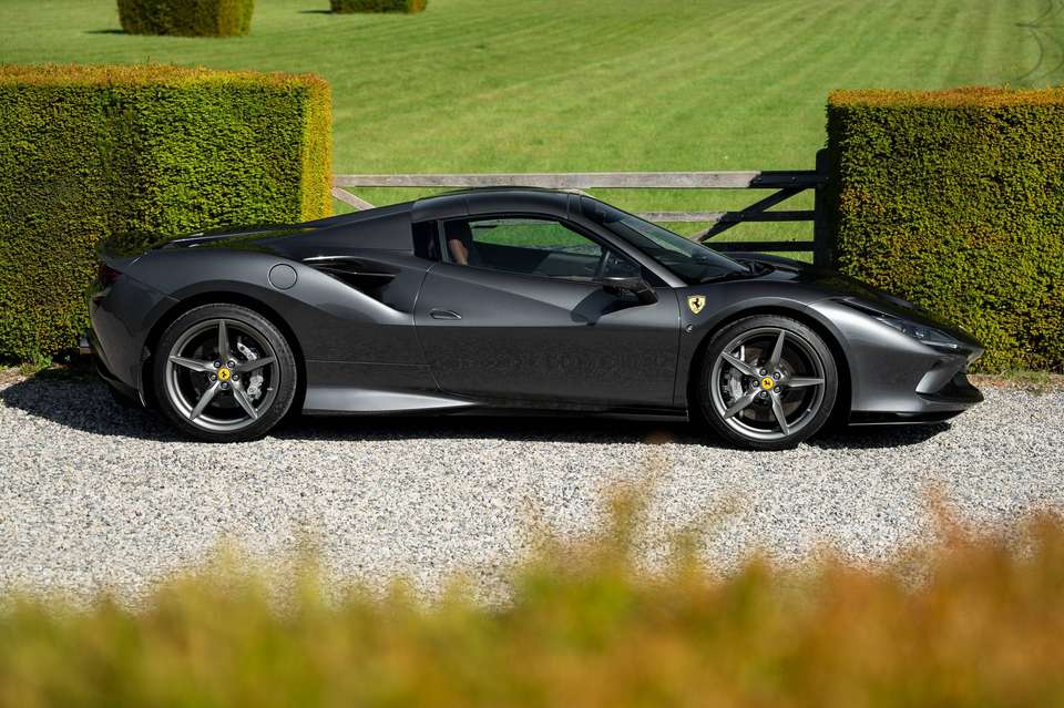 Ferrari F8 Spider - Imagem 4