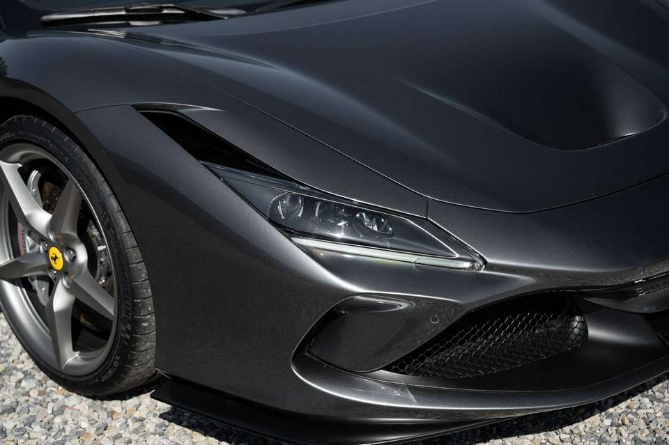 Ferrari F8 Spider - Imagem 14