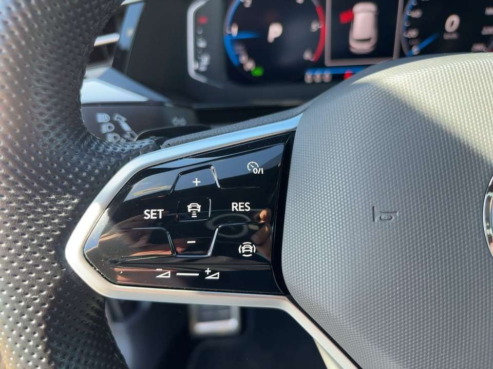 Car picture 11