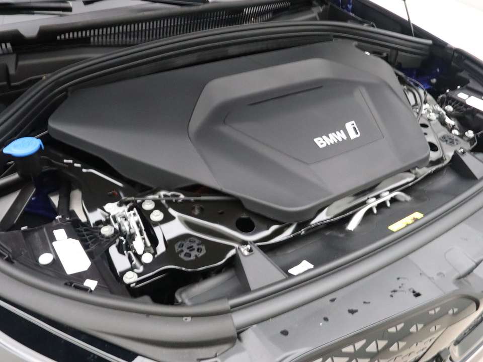 BMW iX1 - Imagem 4