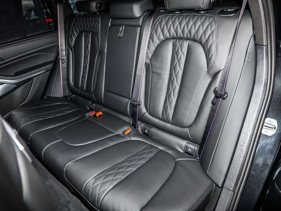 Car picture 9
