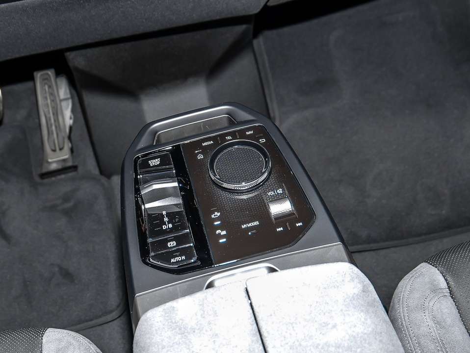Car picture 11
