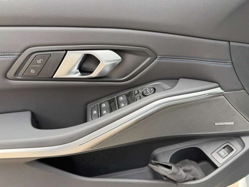 Car picture 10