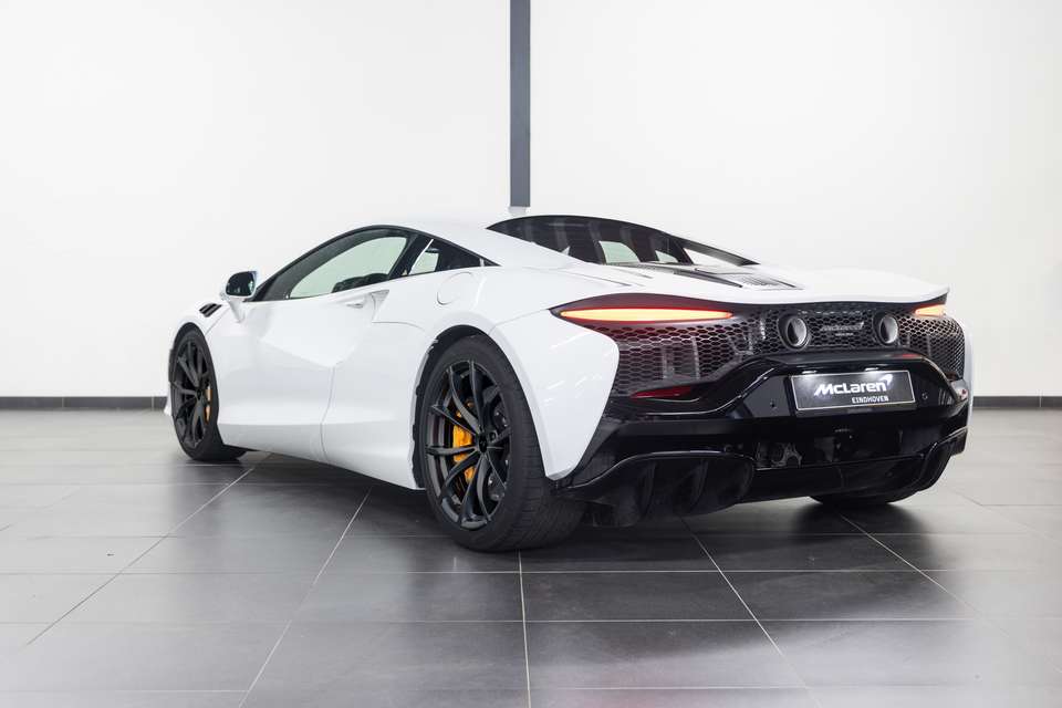 McLaren Artura - Imagem 5