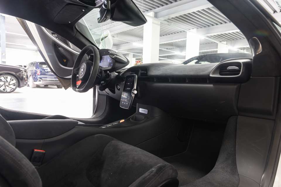 McLaren Artura - Imagem 6
