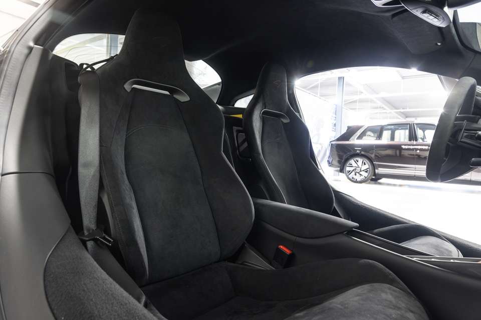 McLaren Artura - Imagem 8