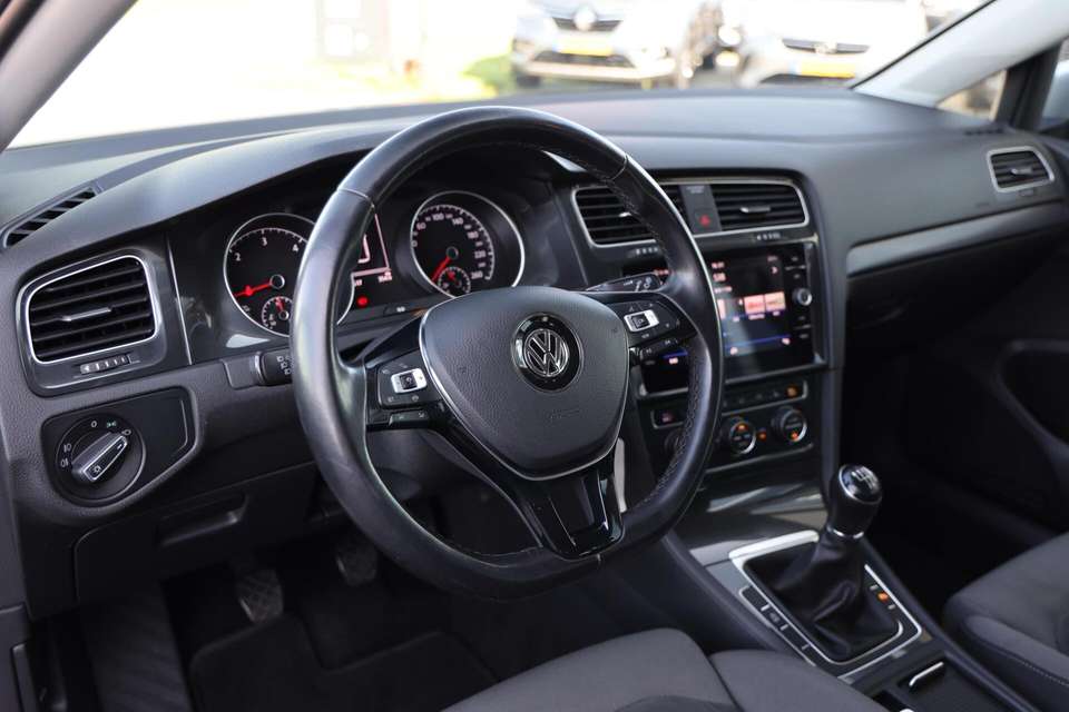 Volkswagen Golf - Imagem 7