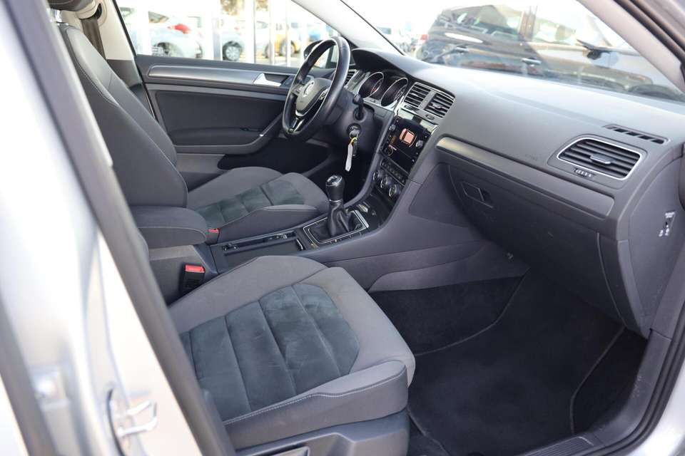 Volkswagen Golf - Imagem 20