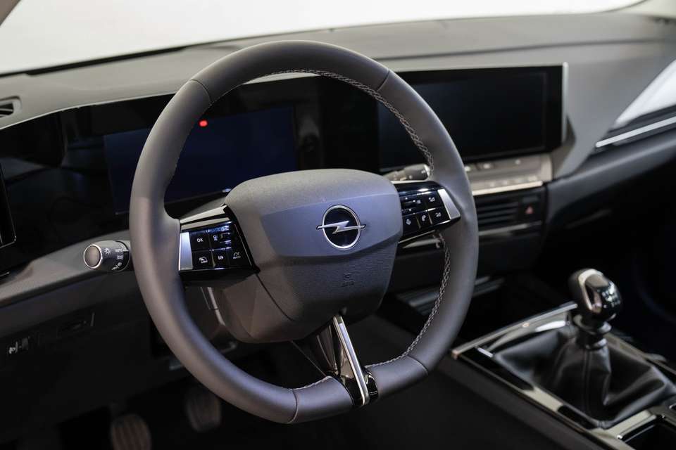Car picture 14
