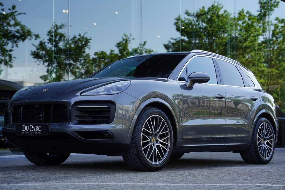 Porsche Cayenne - Imagem 1