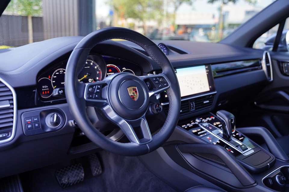 Porsche Cayenne - Imagem 4