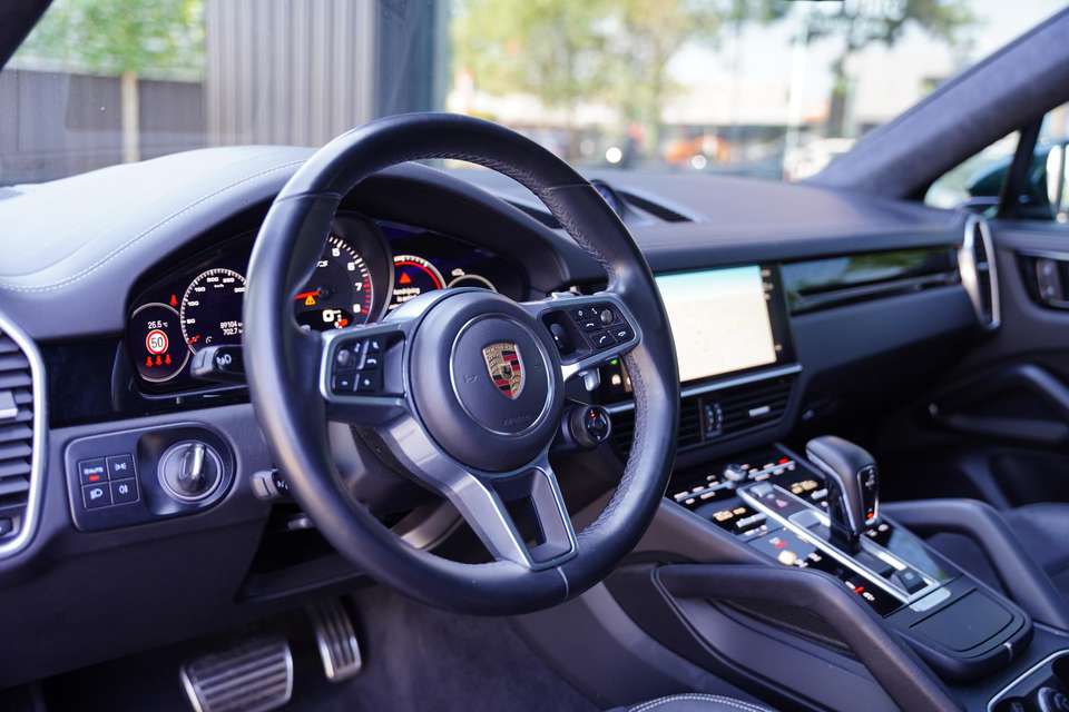 Porsche Cayenne - Imagem 4