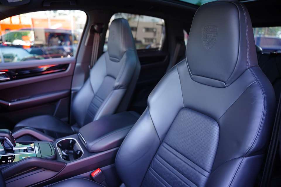 Porsche Cayenne - Imagem 6