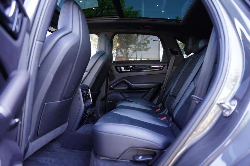 Porsche Cayenne - Imagem 7
