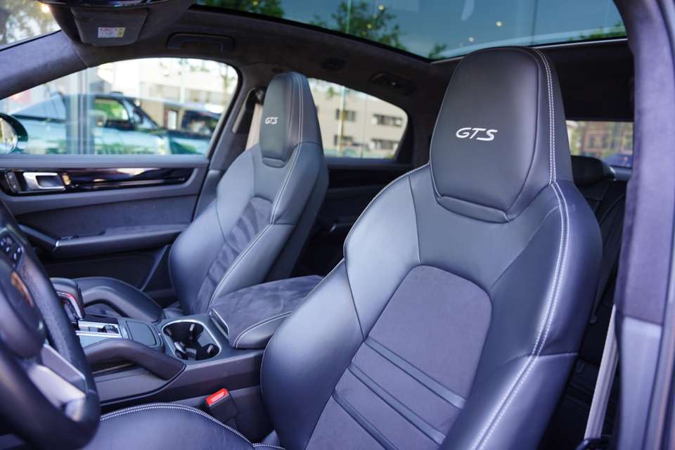 Porsche Cayenne - Imagem 6
