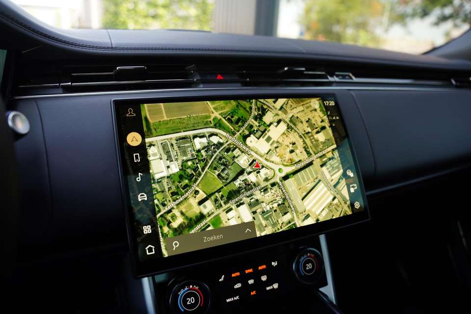 Land Rover Range Rover - Imagem 10